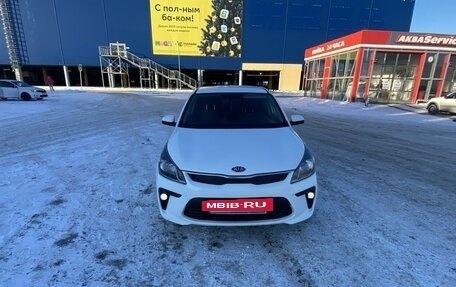 KIA Rio IV, 2018 год, 1 620 000 рублей, 2 фотография