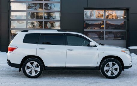 Toyota Highlander III, 2011 год, 2 468 000 рублей, 6 фотография