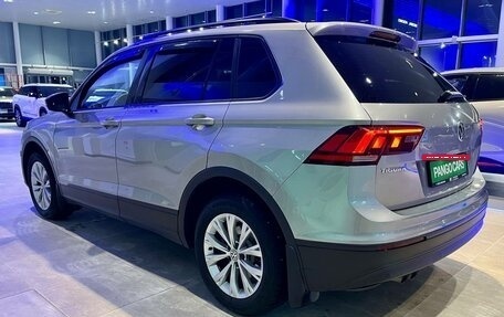 Volkswagen Tiguan II, 2019 год, 1 970 000 рублей, 3 фотография