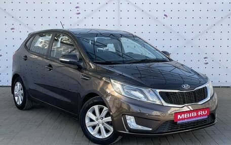 KIA Rio III рестайлинг, 2014 год, 1 090 000 рублей, 2 фотография