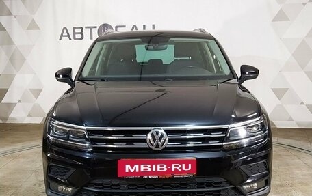 Volkswagen Tiguan II, 2018 год, 2 999 000 рублей, 2 фотография