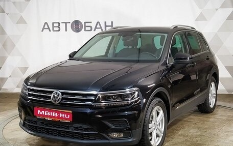 Volkswagen Tiguan II, 2018 год, 2 999 000 рублей, 1 фотография