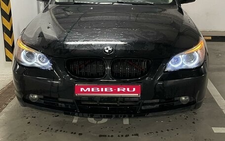 BMW 5 серия, 2005 год, 1 300 000 рублей, 10 фотография