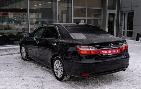 Toyota Camry, 2015 год, 2 370 000 рублей, 6 фотография