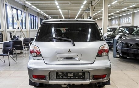 Mitsubishi Outlander III рестайлинг 3, 2005 год, 816 000 рублей, 17 фотография