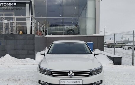 Volkswagen Passat B8 рестайлинг, 2015 год, 1 740 000 рублей, 2 фотография