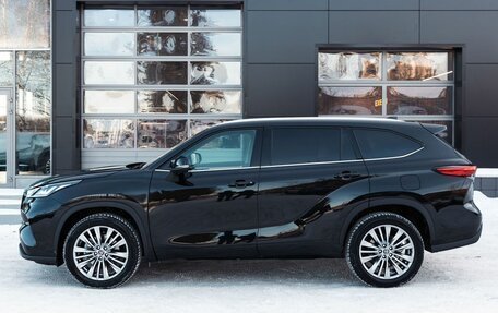 Toyota Highlander, 2024 год, 6 825 000 рублей, 2 фотография