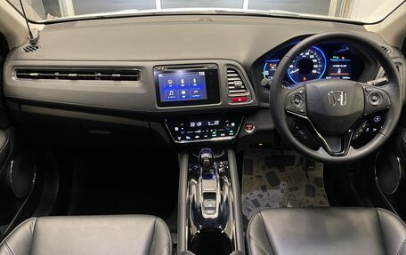 Honda Vezel, 2014 год, 1 710 000 рублей, 16 фотография