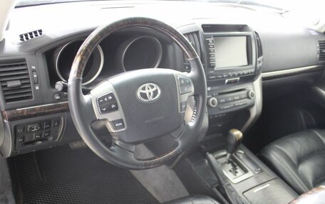 Toyota Land Cruiser 200, 2011 год, 2 850 000 рублей, 12 фотография