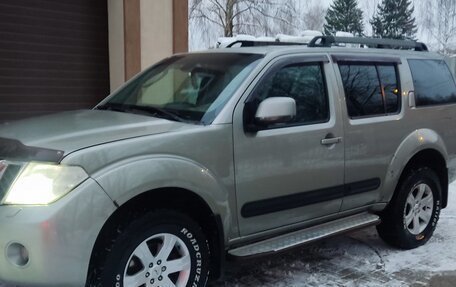 Nissan Pathfinder, 2012 год, 1 400 000 рублей, 2 фотография