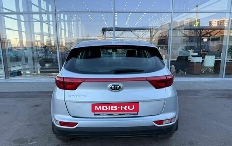 KIA Sportage IV рестайлинг, 2018 год, 2 099 000 рублей, 6 фотография