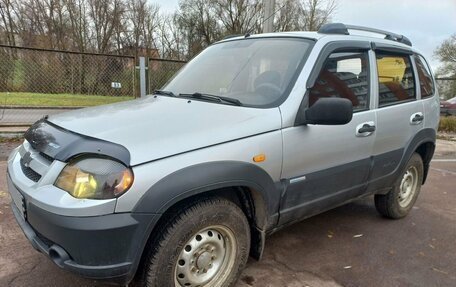 Chevrolet Niva I рестайлинг, 2010 год, 449 900 рублей, 4 фотография