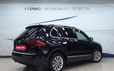 Volkswagen Tiguan II, 2018 год, 2 670 000 рублей, 3 фотография