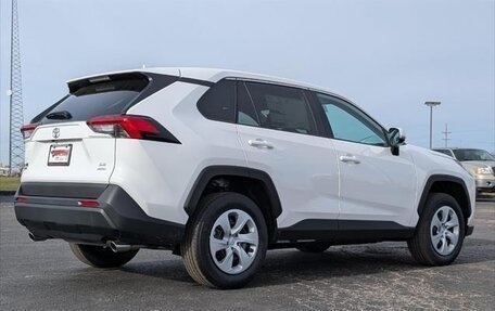 Toyota RAV4, 2024 год, 5 533 000 рублей, 6 фотография