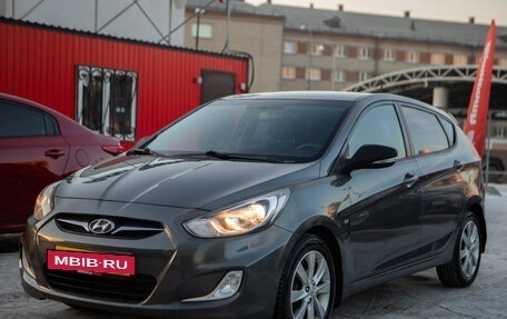 Hyundai Solaris II рестайлинг, 2012 год, 970 000 рублей, 2 фотография