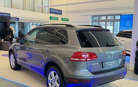 Volkswagen Touareg III, 2016 год, 3 445 000 рублей, 2 фотография