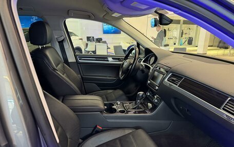 Volkswagen Touareg III, 2016 год, 3 445 000 рублей, 21 фотография