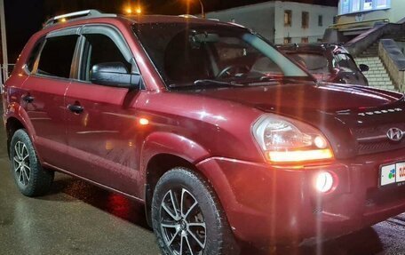 Hyundai Tucson III, 2008 год, 950 000 рублей, 24 фотография