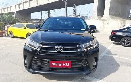 Toyota Highlander III, 2021 год, 3 500 000 рублей, 2 фотография