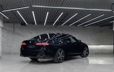 BMW 5 серия, 2024 год, 12 000 000 рублей, 6 фотография