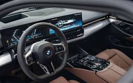 BMW 5 серия, 2024 год, 12 000 000 рублей, 27 фотография