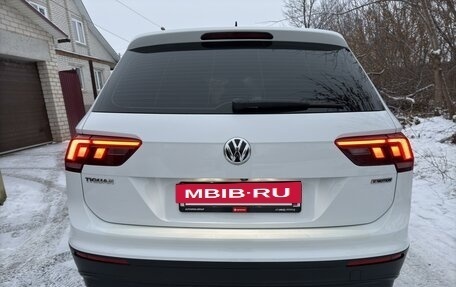 Volkswagen Tiguan II, 2019 год, 2 550 000 рублей, 3 фотография