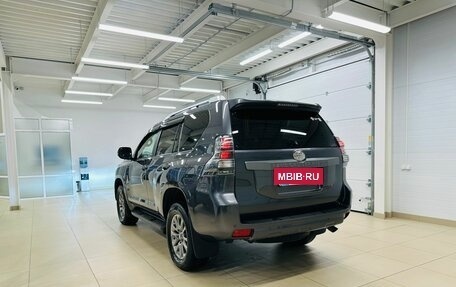 Toyota Land Cruiser Prado 150 рестайлинг 2, 2015 год, 3 849 000 рублей, 4 фотография