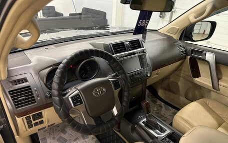 Toyota Land Cruiser Prado 150 рестайлинг 2, 2015 год, 3 849 000 рублей, 11 фотография