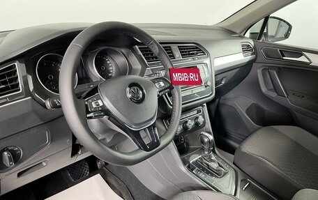 Volkswagen Tiguan II, 2017 год, 2 399 000 рублей, 11 фотография