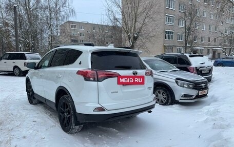 Toyota RAV4, 2018 год, 3 100 000 рублей, 2 фотография