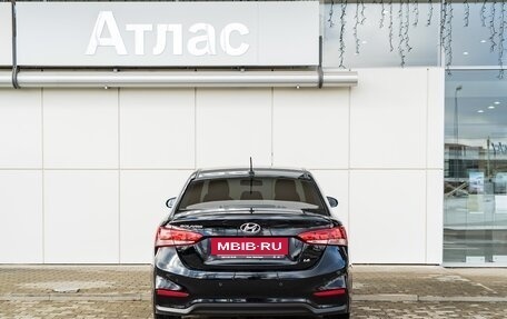 Hyundai Solaris II рестайлинг, 2018 год, 1 590 000 рублей, 4 фотография