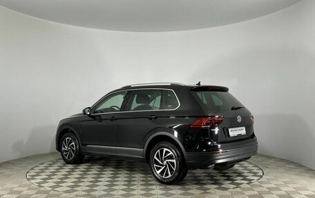 Volkswagen Tiguan II, 2018 год, 2 357 000 рублей, 6 фотография