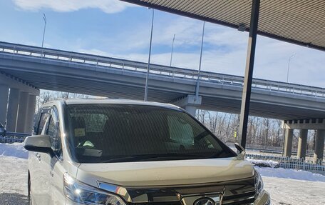 Toyota Vellfire II, 2019 год, 4 200 000 рублей, 24 фотография