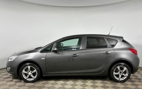 Opel Astra J, 2011 год, 691 000 рублей, 2 фотография