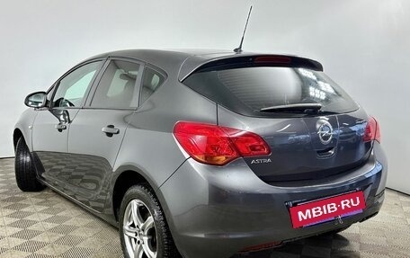 Opel Astra J, 2011 год, 691 000 рублей, 3 фотография