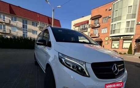 Mercedes-Benz V-Класс, 2015 год, 4 150 000 рублей, 5 фотография