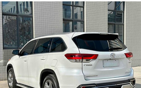 Toyota Highlander III, 2021 год, 3 740 000 рублей, 4 фотография