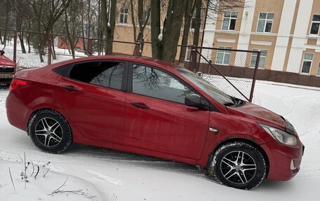 Hyundai Solaris II рестайлинг, 2012 год, 850 000 рублей, 2 фотография