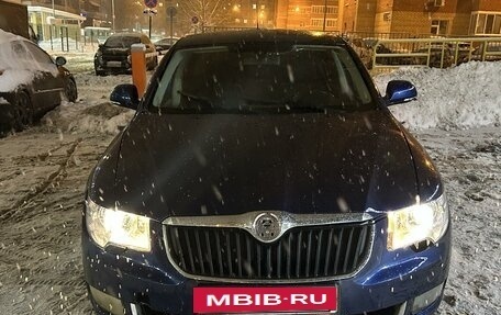 Skoda Superb III рестайлинг, 2009 год, 580 000 рублей, 2 фотография