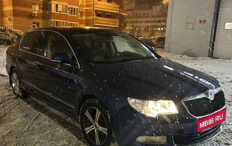 Skoda Superb III рестайлинг, 2009 год, 580 000 рублей, 3 фотография