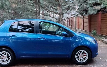 Toyota Yaris III рестайлинг, 2008 год, 690 000 рублей, 4 фотография