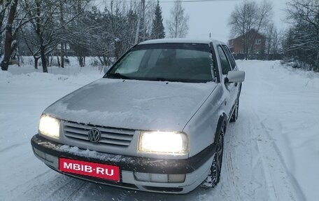 Volkswagen Vento, 1996 год, 165 000 рублей, 1 фотография