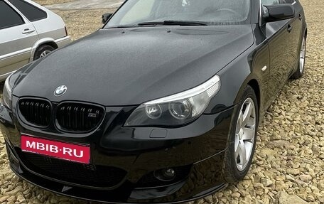 BMW 5 серия, 2004 год, 1 130 000 рублей, 1 фотография