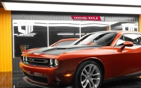 Dodge Challenger III рестайлинг 2, 2020 год, 4 950 000 рублей, 4 фотография