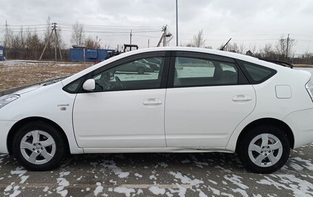 Toyota Prius, 2011 год, 990 000 рублей, 3 фотография