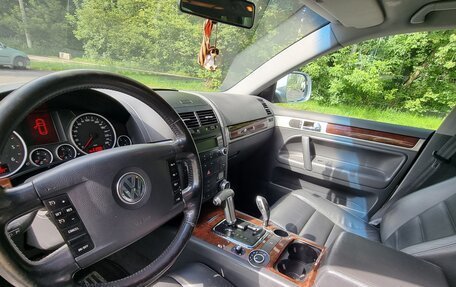 Volkswagen Touareg III, 2010 год, 1 300 000 рублей, 10 фотография