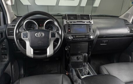 Toyota Land Cruiser Prado 150 рестайлинг 2, 2014 год, 3 599 000 рублей, 6 фотография