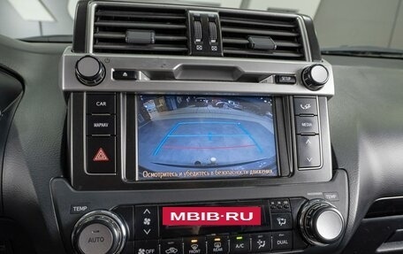 Toyota Land Cruiser Prado 150 рестайлинг 2, 2014 год, 3 599 000 рублей, 13 фотография