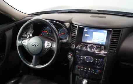 Infiniti FX II, 2010 год, 1 730 000 рублей, 11 фотография