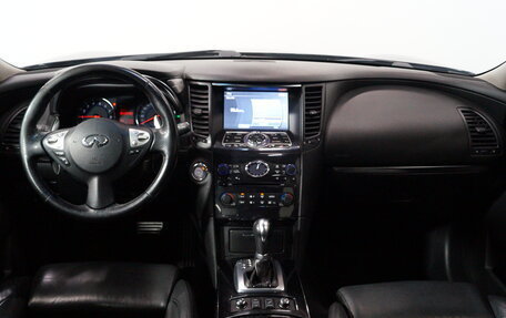 Infiniti FX II, 2010 год, 1 730 000 рублей, 9 фотография